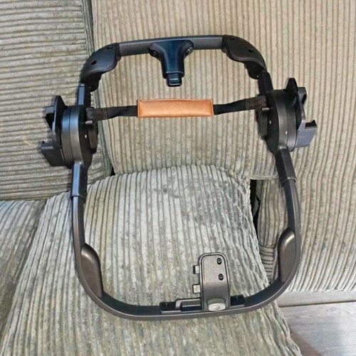 Nuna car seat - seat, adopter
