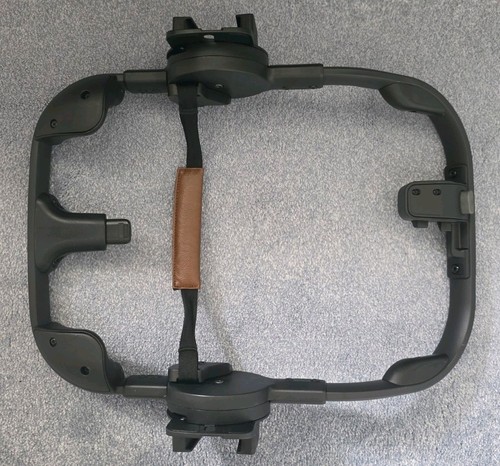 Nuna triv - triv, car